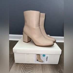 A New Day Janelle Boot Size 8